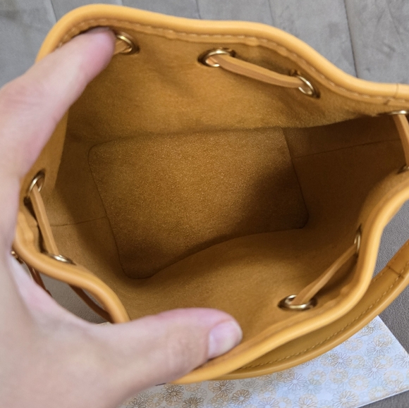 BRAND NEW NANO NOE - Picture 5 of 12